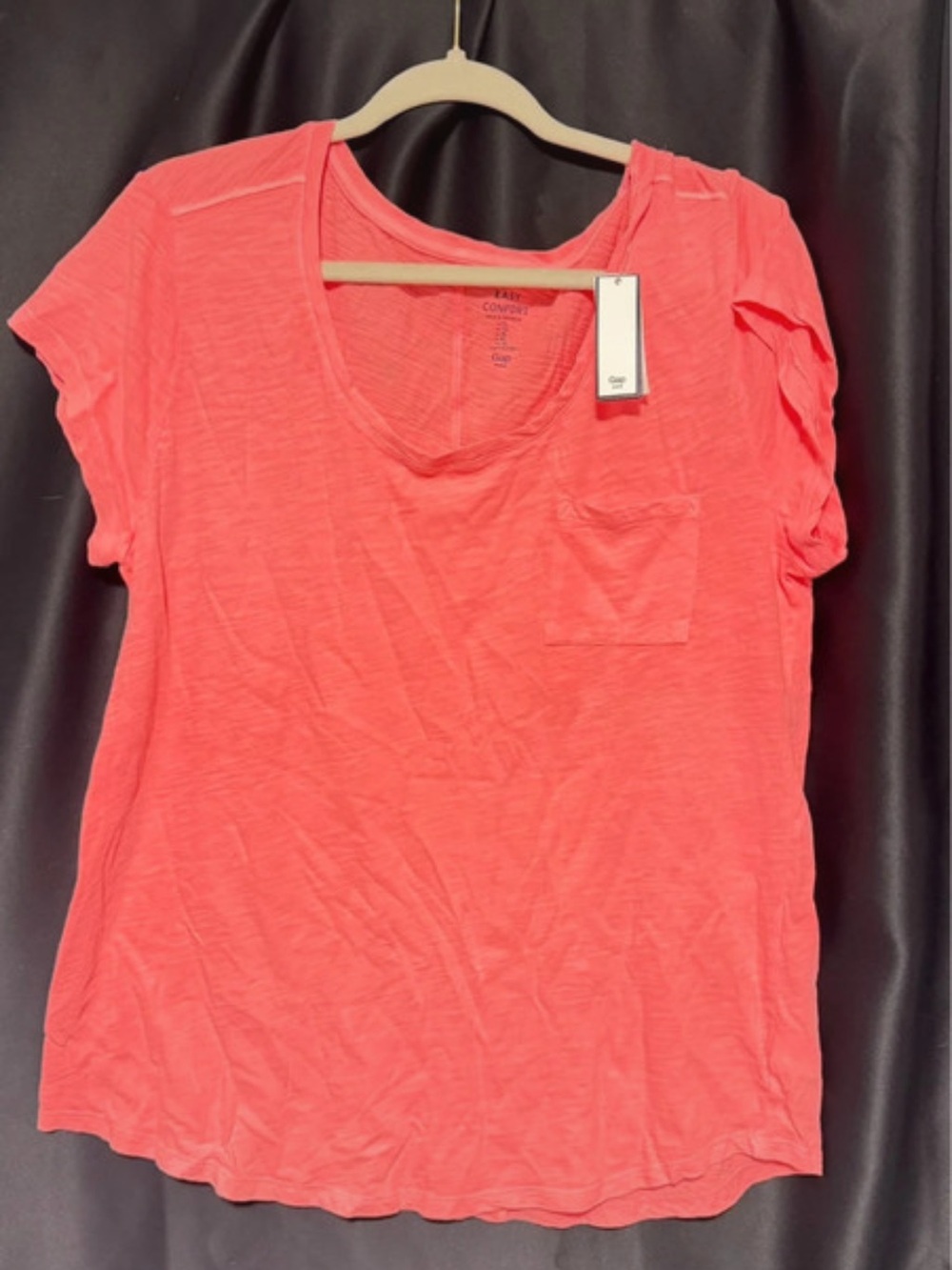 NWT TOP - Picture 2 of 2